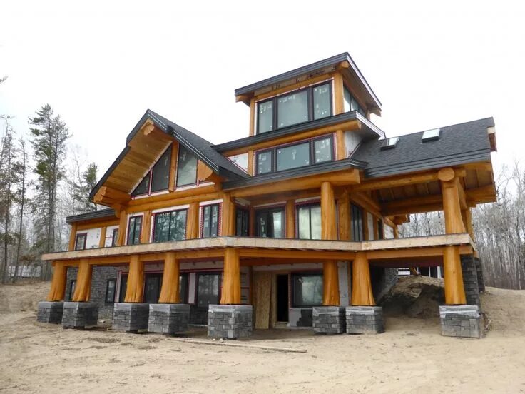 Пост энд бим проекты домов фото Rivard Front Deck in final stages of construction Log homes, Mountain home exter