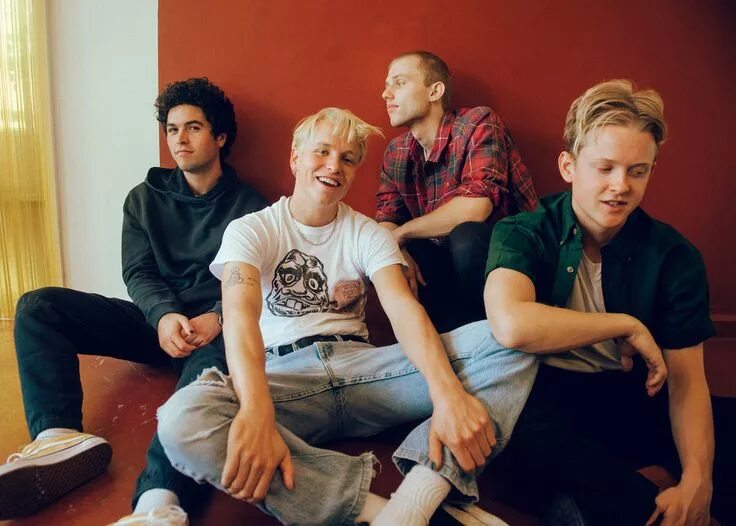 Поставь песню фото MusikBlog - SWMRS - Berkley's On Fire Fernsehschauspieler, Deutsche schauspieler