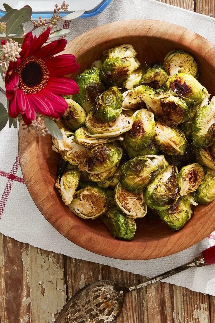 Постное блюдо фото Roasted Brussels Sprouts Recipe Healthy easter recipes, Thanksgiving side dishes