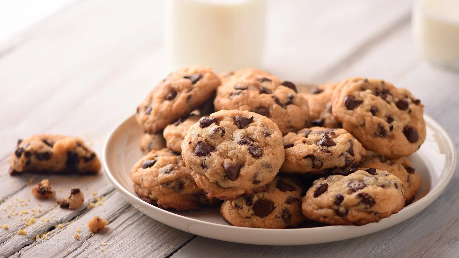 Постный печенье фото For More Flavor In Chocolate Chip Cookies, Start Browning Butter