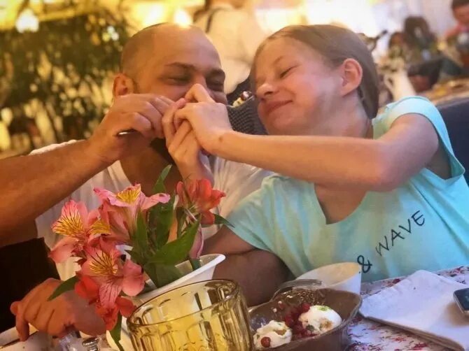 Постовалов роман николаевич дочь фото Roman Postov with his family 2023 Будь в курсе, у нас все самое интересное. VK