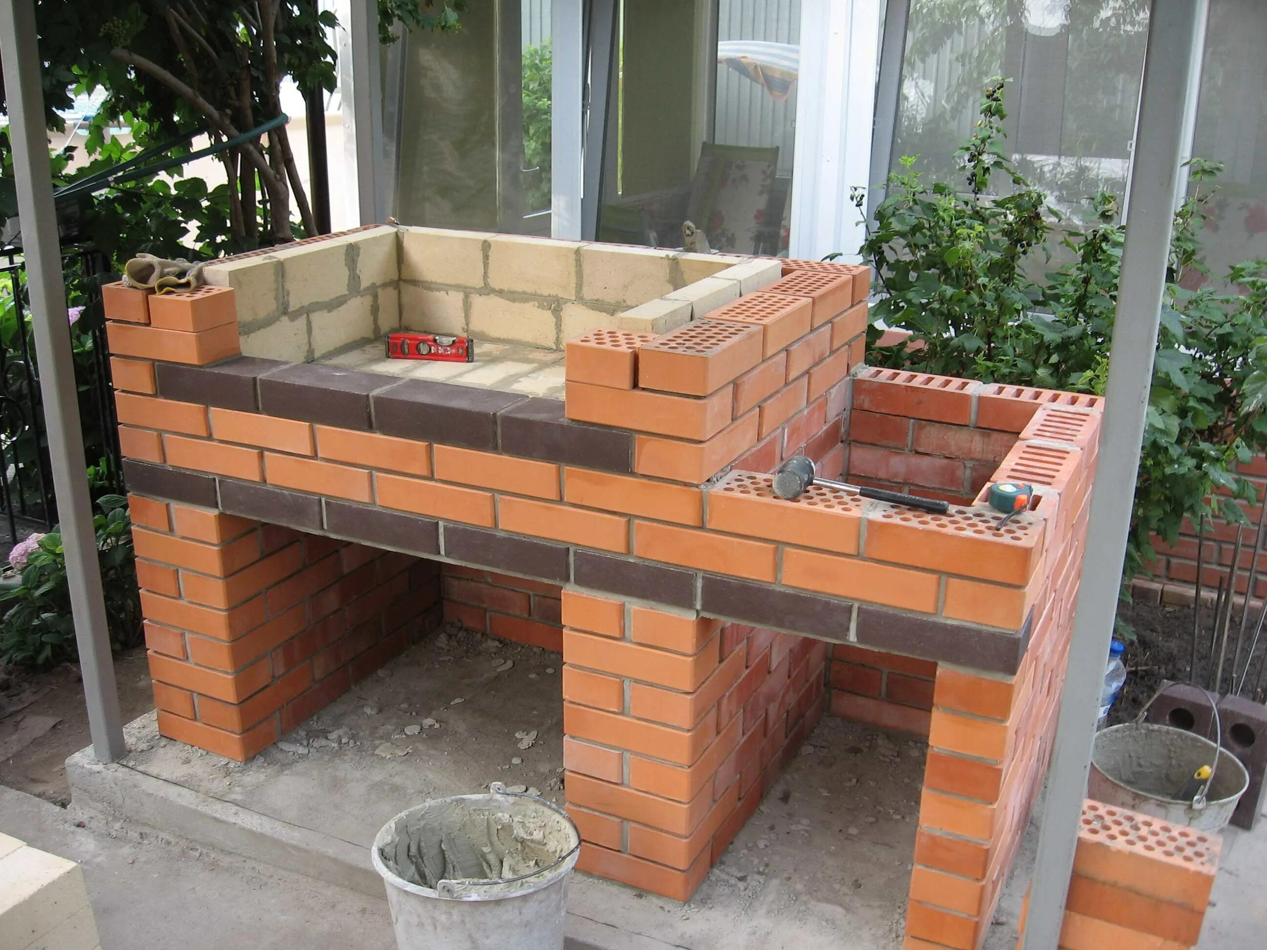 Построить барбекю на даче своими руками Barbecue grill made of brick DIY. Photo instructions