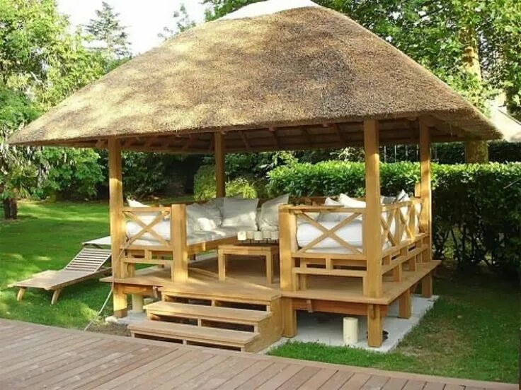 Построить красивую беседку своими руками Exterior: Gazebo Designs For Large Gardens Made Of Wooden Thick Gazebo Have Furn