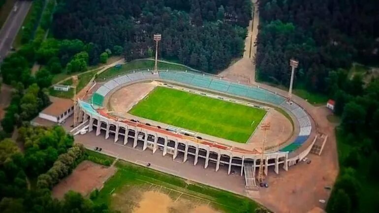 Построят стадион трактор в минске фото Окровавленные ступеньки "Трактора". 40 лет трагедии в Минске. Спорт-Экспресс