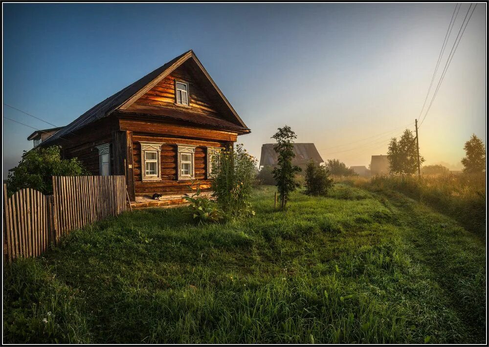 Постройки в деревне фото Pin de Андрей en Россия