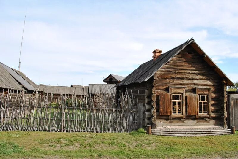 Постройки в деревне фото Active excursion tour Sayan Expanses - Tours - Tour Operator "Sayan Ring" - welc