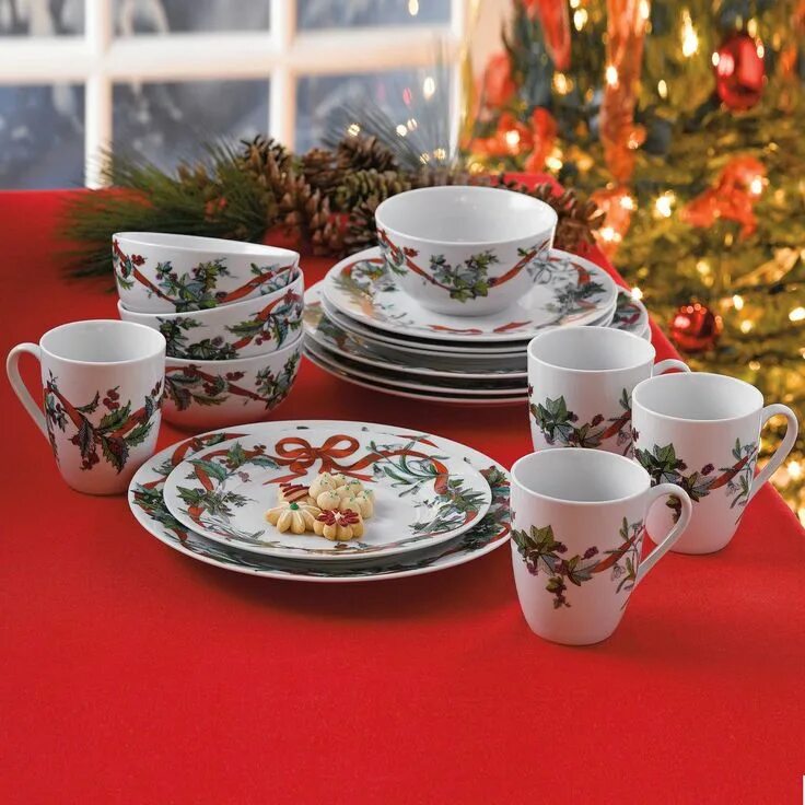 Посуда с новогодним декором 16-Pc. Christmas Dinnerware Set Christmas dinnerware, Christmas dinnerware sets,