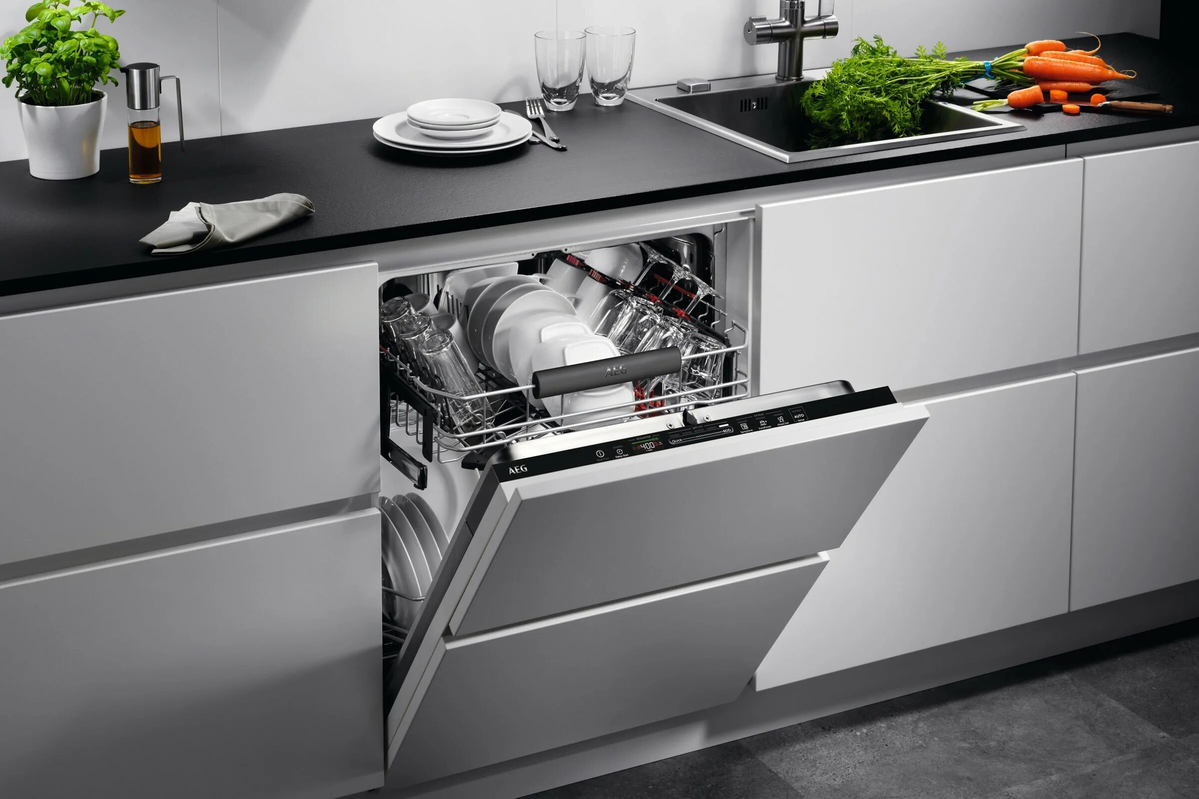 Посудомоечная машина в интерьере кухни AEG ComfortLift integrated dishwasher Review Trusted Reviews