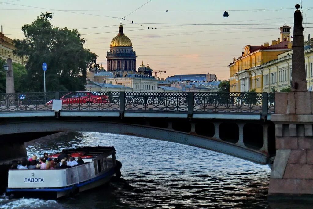 Поцелуев мост в санкт петербурге фото Закрытие участка реки Мойки под Поцелуевым мостом для движения судов