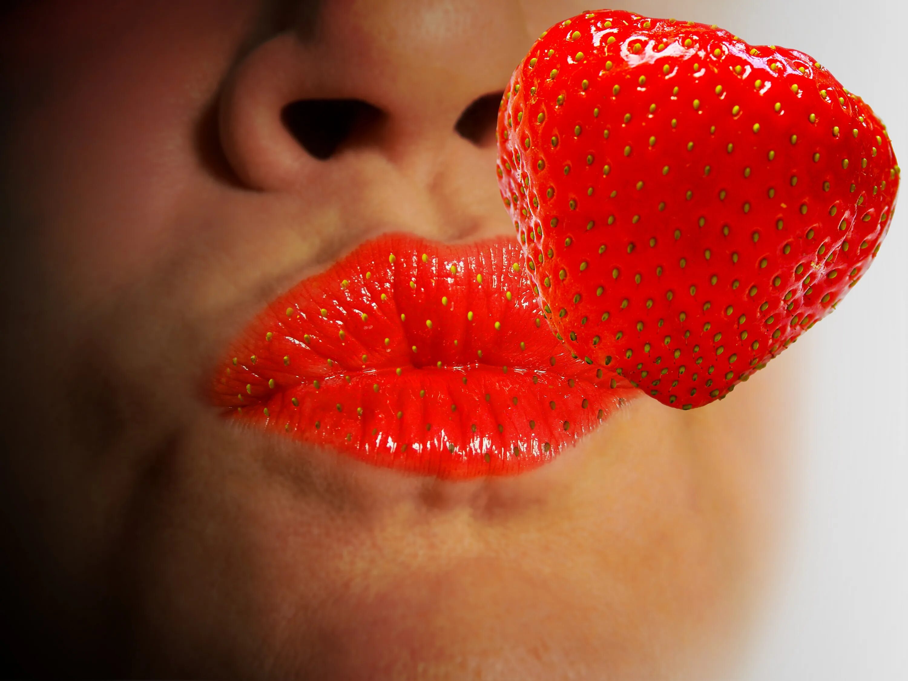 Поцелуй красный фото Lips kiss red love kiss mouth free image download