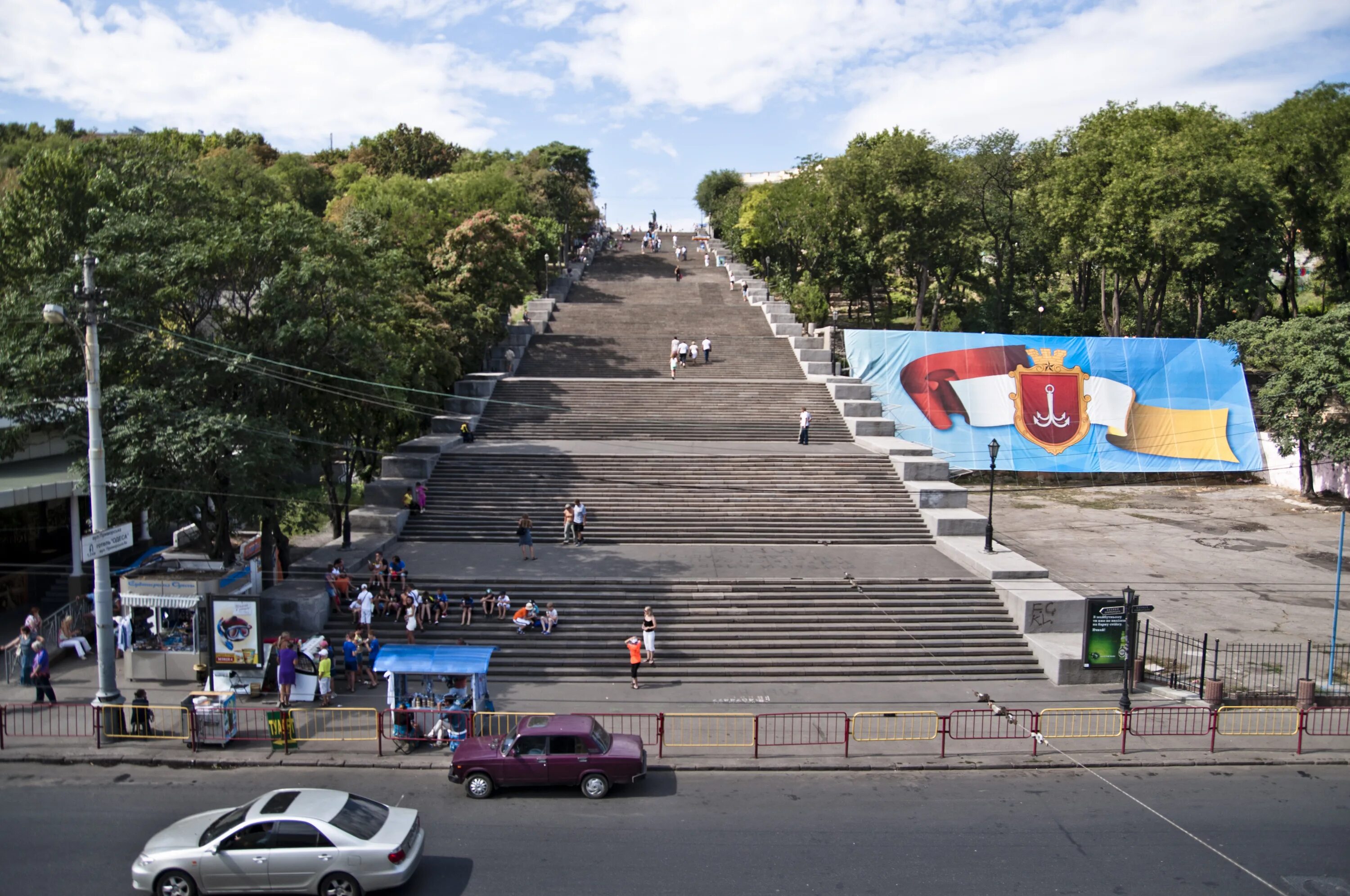 Потемкинская лестница одесса приморский район фото Odessa is Ukraine's Real Battleground