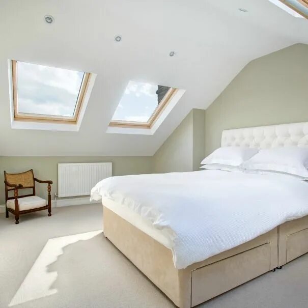 Потолки мансардные фото Landmark Lofts has chosen this photograph of a dormer loft conversion bedroom in