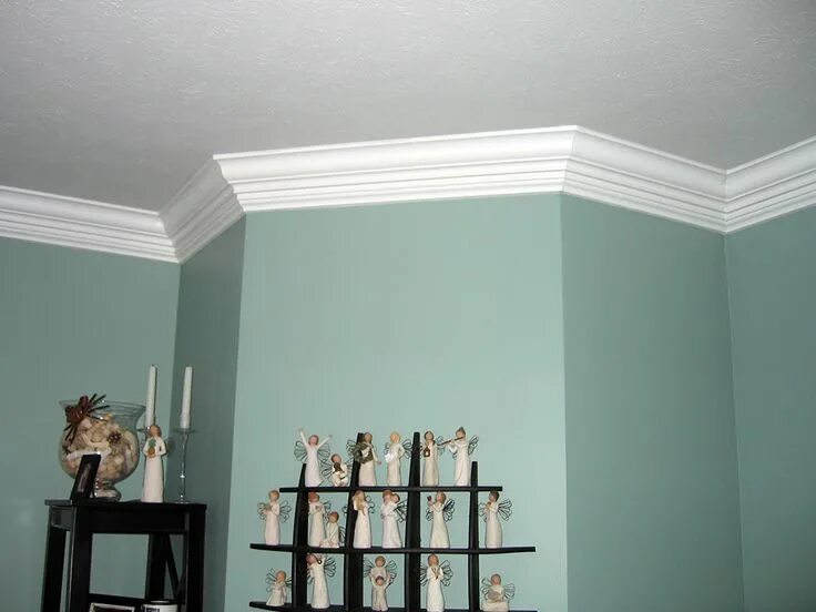 Потолочный плинтус в интерьере фото Crown Molding at the top of the green walls Interior paint, Interior color schem