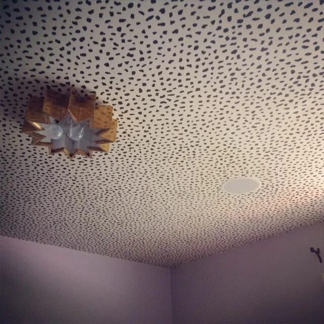 Потолок фото неровный maple and shade Colored ceiling, Diy remodel, Bedroom murals