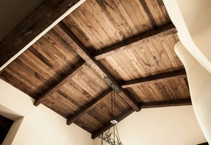 Потолок из дерева своими руками фото This ceiling used hand hewn Douglas fir beams with semi surfaced Douglas fir pla