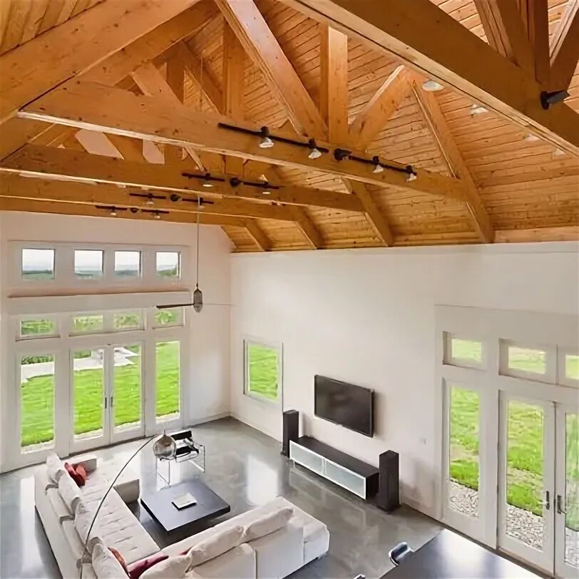 Потолок крыша фото Raked ceiling with exposed beams Living room new york, Wood truss, House