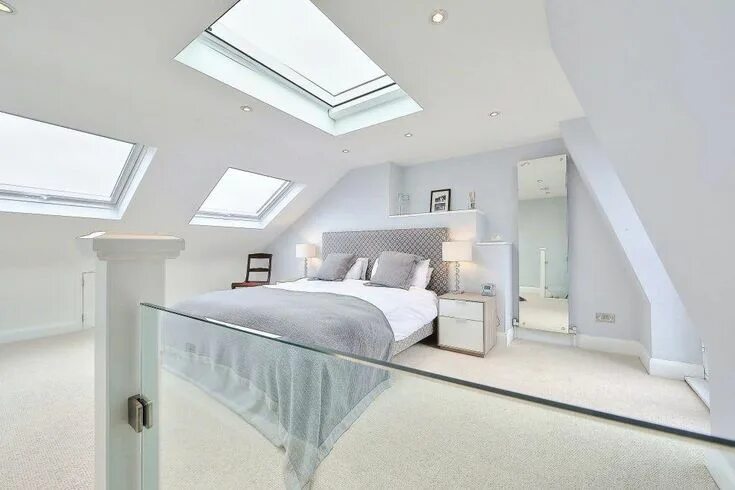 Потолок мансарды фото Browse images of modern Bedroom designs: l-shaped loft conversion wimbledon. Fin