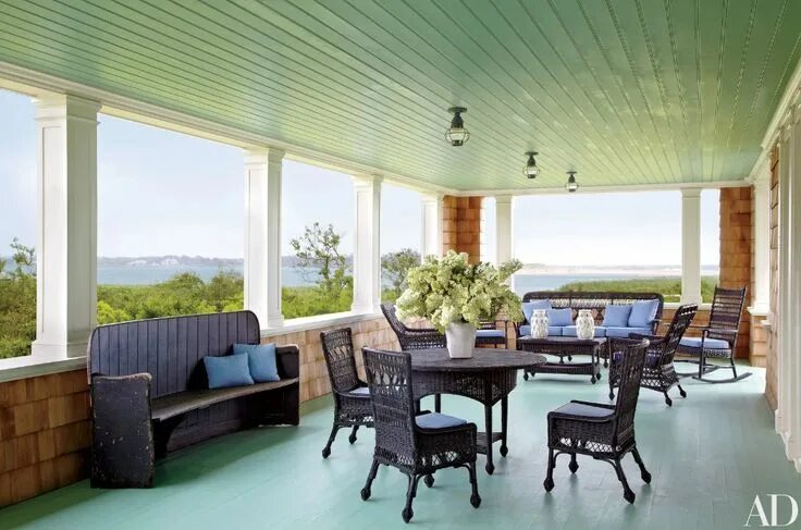 Потолок на террасе фото Look Inside an Early-20th-Century Shingle Style Getaway in the Hamptons Porch de