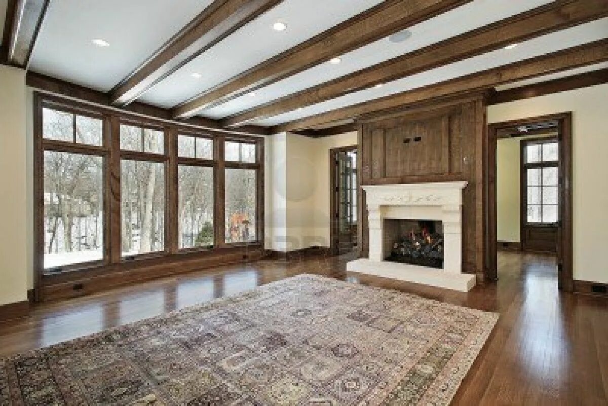 Потолок с балками в деревянном доме фото Family room with wood ceiling beams Wood beam ceiling, Ceiling beams, Wooden bea