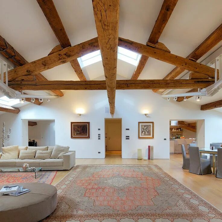 Потолок с балками в деревянном доме фото 6) Andrea Menzo. Пентхауз в стиле лофт. Wooden beams ceiling, Classic interior d