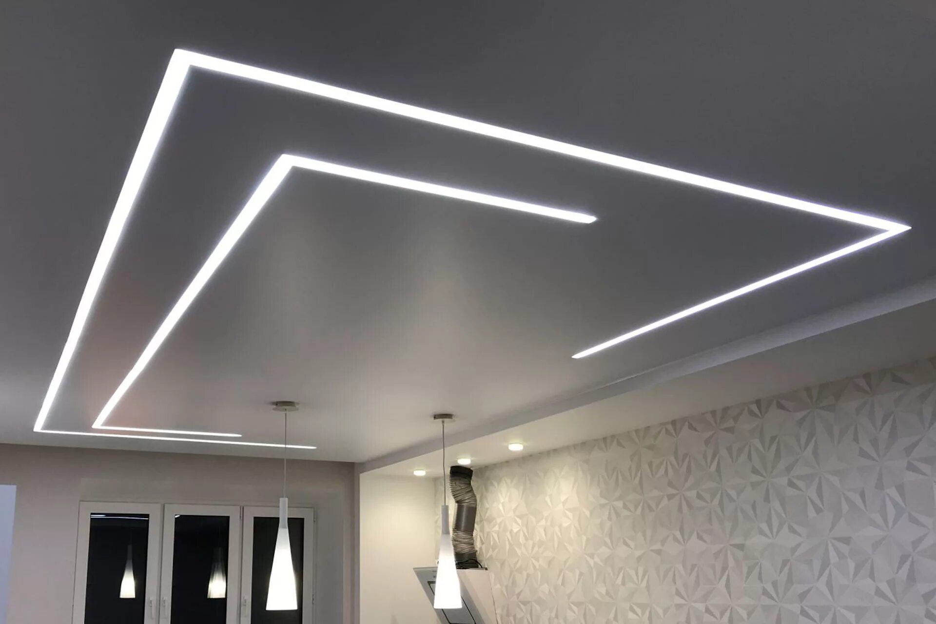 Потолок со светодиодной подсветкой фото Световые линии на потолке - функционально, красиво, просто! СПб