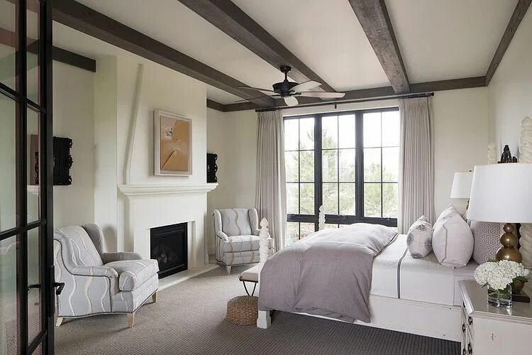 Потолок темнее стен в интерьере Lambert Ranch by Duet Design Group HomeAdore Bedroom design, Elegant bedroom, Be