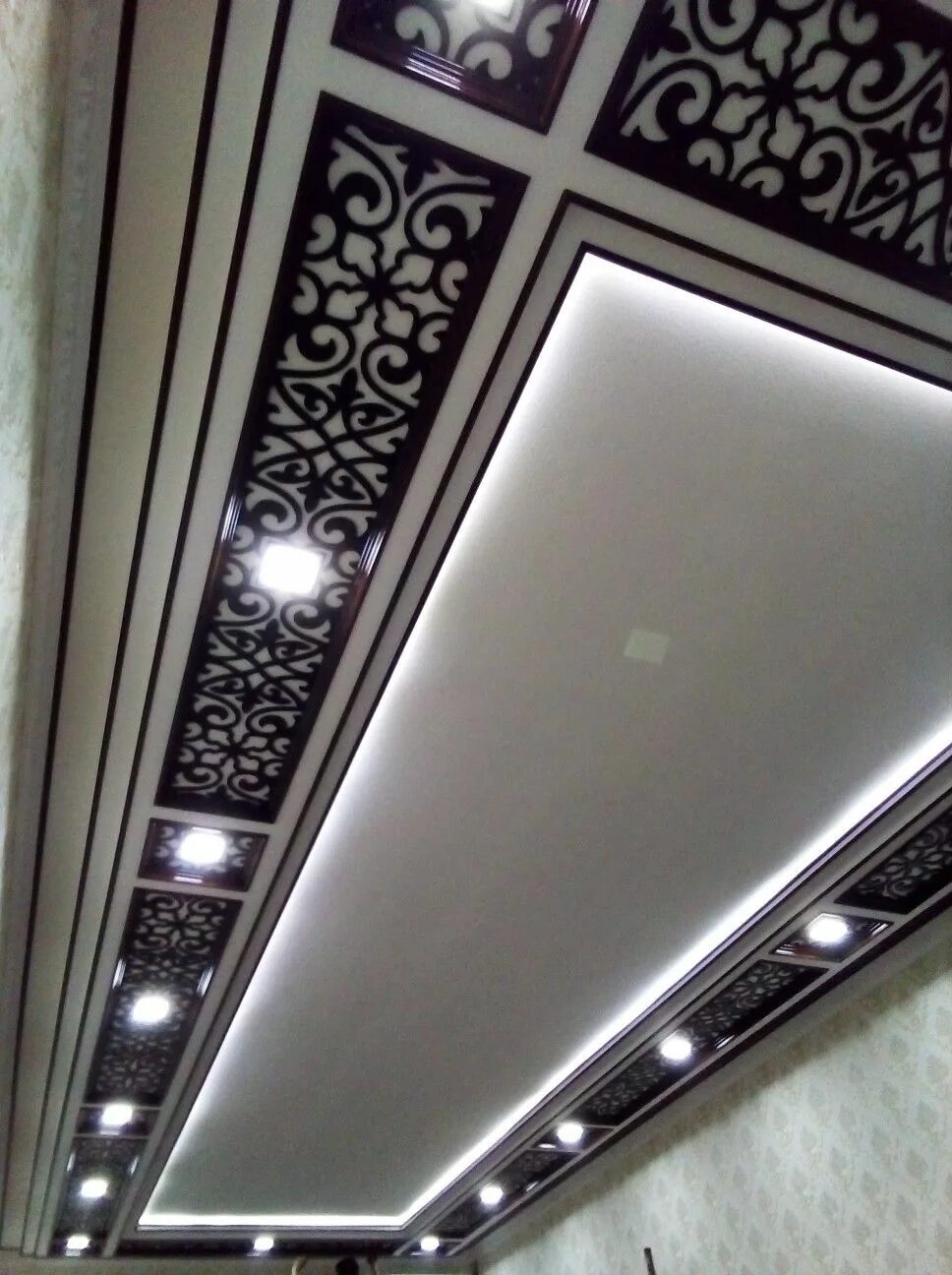 Потолок узбекский фото Pin auf Décoration plafond