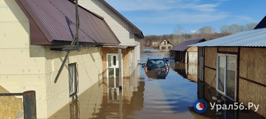 Потоп в оренбурге 2024 фото Наш поселок полностью затопило": ситуация в СНТ "Соловушки" в Оренбурге Урал56.Р