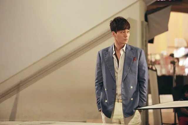 Повелитель солнца дорама актеры и роли фото "Master's Sun": So Ji Sub The Boss (UPDATED) Actores, Hombres, Foto