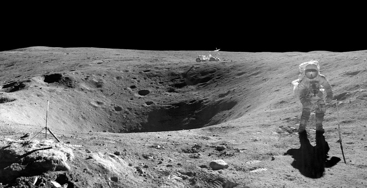 Поверхность луны фото реальные Moon lacked a magnetic field for nearly all its history - new research resolves 