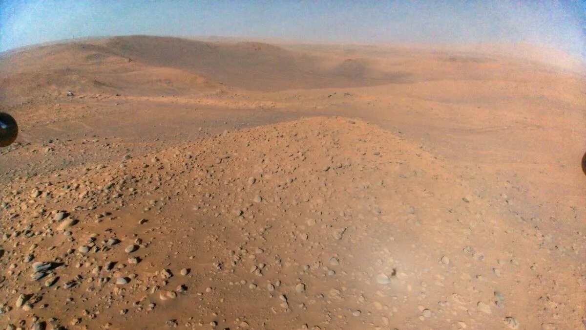 Поверхность марса фото высокого Mars helicopter Ingenuity went silent for 6 'agonizing' days in April