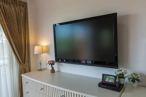 Повесить телевизор на стену фото Установка ЖК, LCD, LED, и плазменных телевизоров