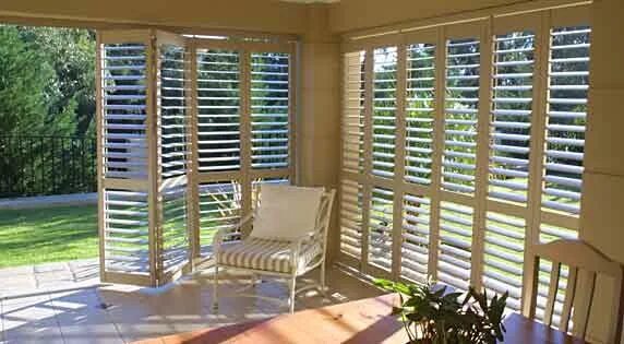 Поворотные деревянные жалюзи в беседку своими руками love how you can open up the room Home&Garden ideas Shutter blinds, Shutters, Bl