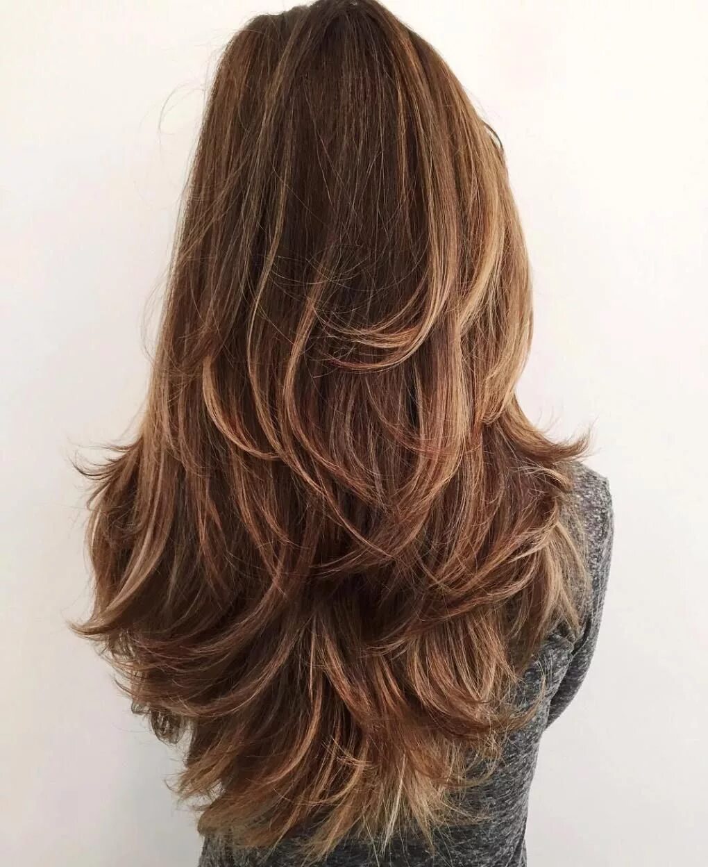 Повседневные стрижки длинные волосы 60 Lovely Long Shag Haircuts for Effortless Stylish Looks in 2024 Long hair styl