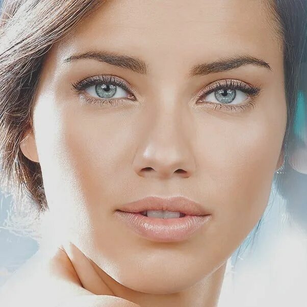 Повседневный макияж 3,178 Gostos, 45 Comentários - Adriana Lima (@modeladriana) no Instagram in 2024