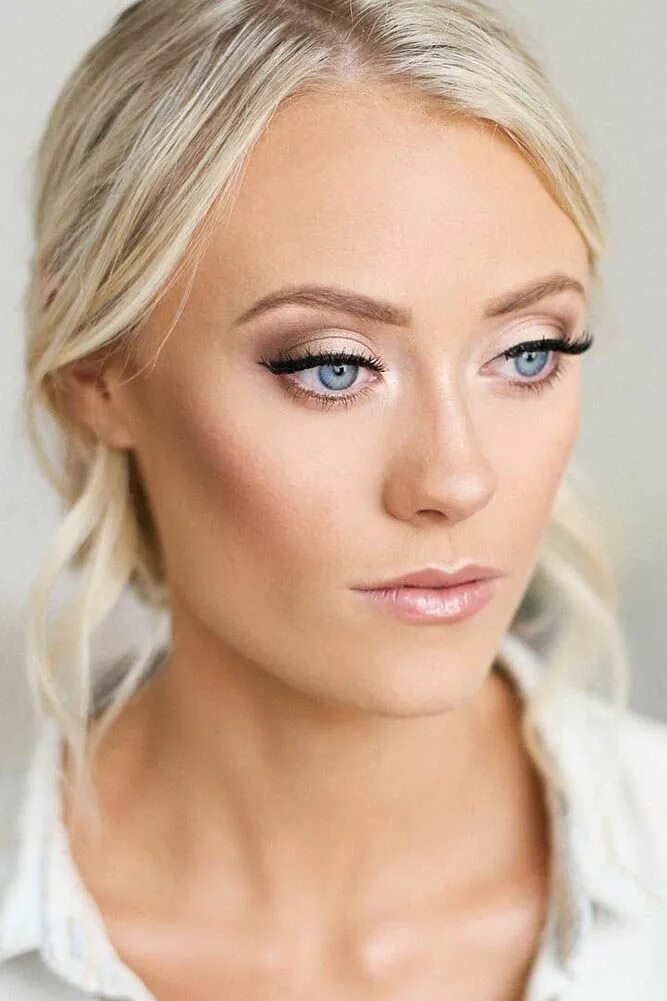 Повседневный макияж для светлых глаз Bridesmaid Makeup Looks For Wedding 2024 Guide + Tips Bridesmaid makeup blue eye