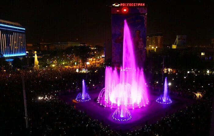 Поющий фонтан театральный краснодар театральная площадь фото Panorama: Singing Fountain Teatralny, fountain, Krasnodar, Glavnaya gorodskaya p