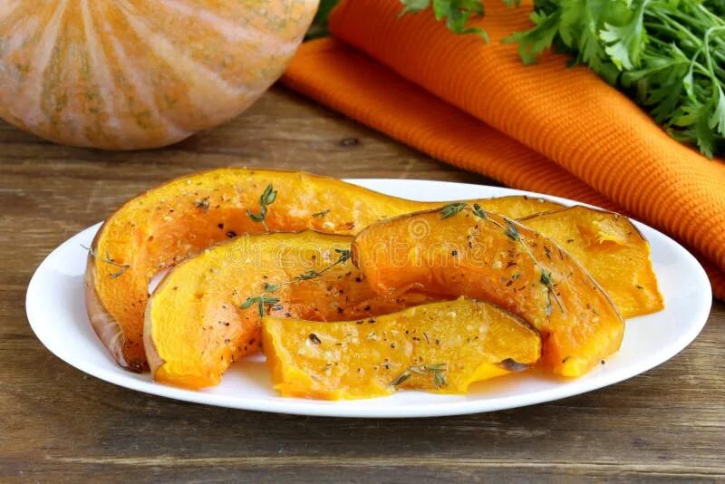 Поза пряная тыква фото Pumpkin Baked with Herbs and Spices Stock Image - Image of cooking, delicious: 3