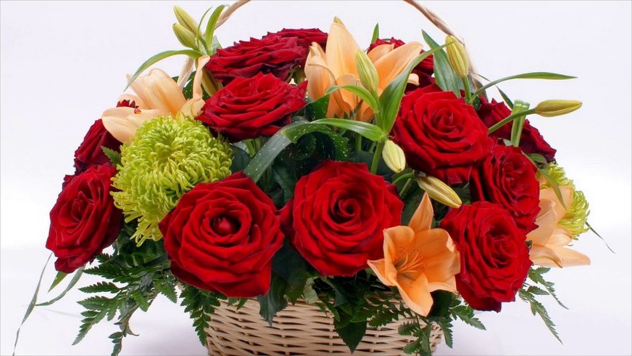 Поздравления букет фото Valentine's Day Red Rose Basket Flower - YouTube