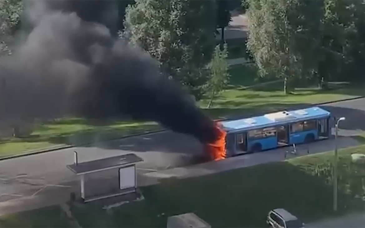 Пожар на автовокзале липецк фото произошедшего В Москве на Донецкой улице загорелся автобус - РБК