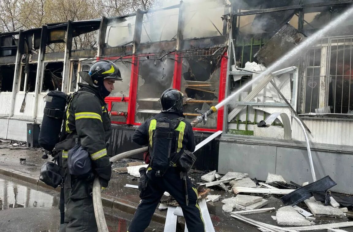 Пожар на бережковской набережной фото Пожар на Бережковской набережной ликвидирован - Главные новости Москвы, России и