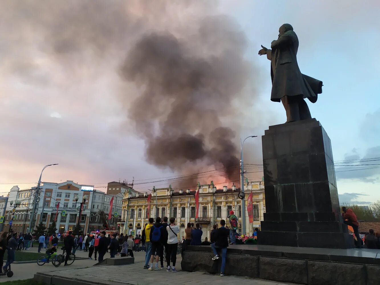 Пожар в иркутске 1879 фото Тысяча квадратов огня: здание, где некогда были арестованы министры Колчака и гд