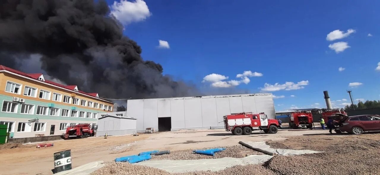 Пожар в вельске сегодня фото и видео В Вельске локализован пожар в неэксплуатируемом цехе - Все новости - Главное упр