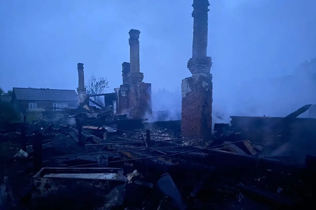 Пожар в вельске сегодня фото и видео На юге Архангельской области при пожаре погиб мужчина - МК Архангельск