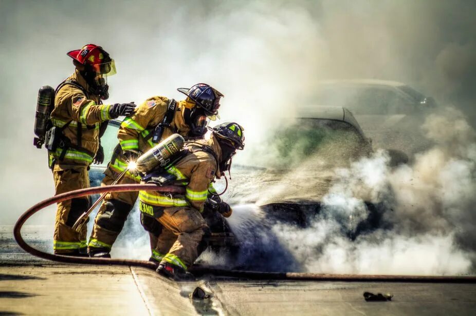 Пожарные екатеринбург фото Photo "FireMen" by rturnbow Fire medic, Firefighter, Firefighter pictures