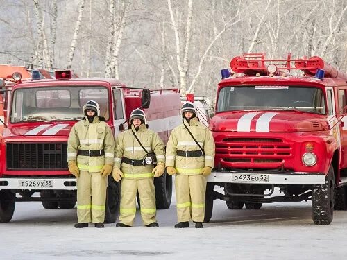 Пожарные екатеринбург фото Автопарк омских пожарных-добровольцев пополнился новой техникой 12 канал