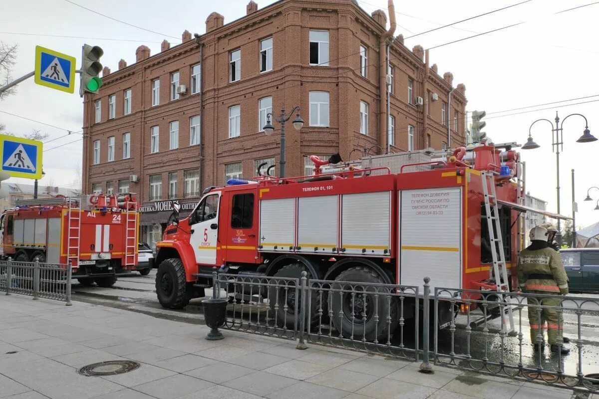 Пожарные омска фото За неделю с 17 по 23 апреля в Омской области произошло 372 пожара - МК Омск