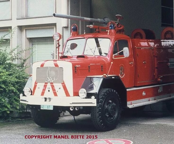 Пожарные самоделки MAGIRUS DEUTZ ZB 6/24 - SAPEURS POMPIERS GENÈVE - 1979 Bomberos