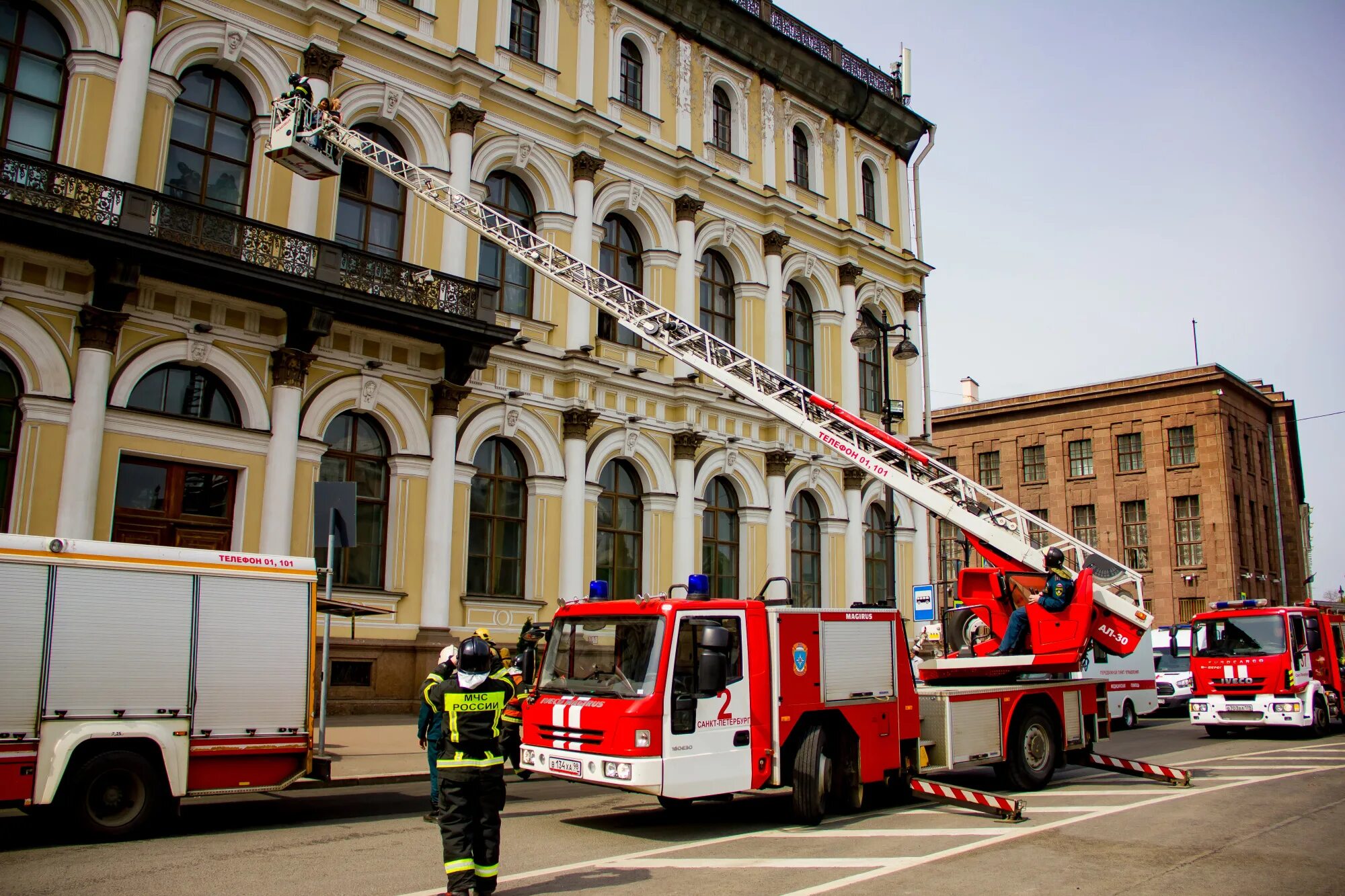 Пожарные спб фото На базе Федерального исследовательского центра Всероссийского института генетиче