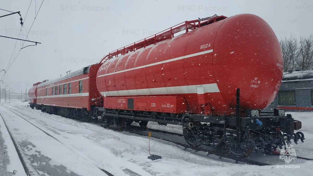 Пожарный поезд фото картинки В области завершилась проверка боевой готовности личного состава пожарных поездо